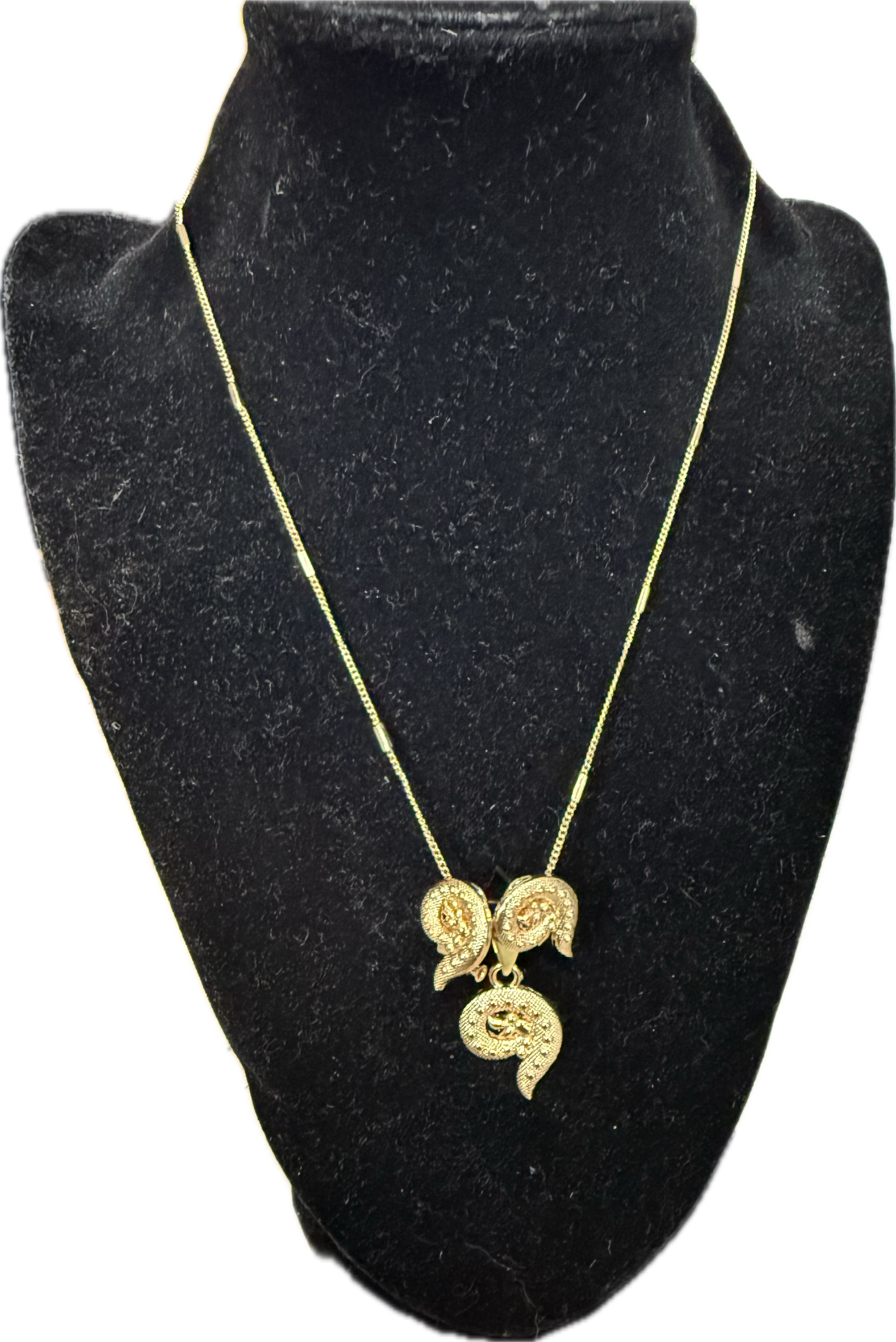 Necklace + earrings